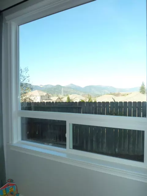 1129 Kellinger St, Redding, CA 96003 photo 5