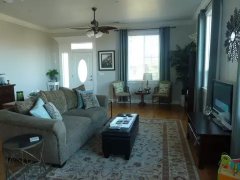 1129 Kellinger St, Redding, CA 96003 photo 3