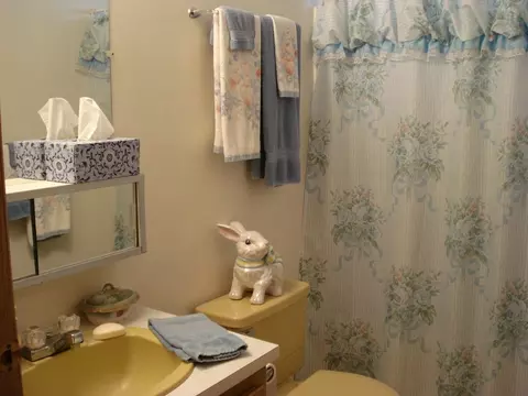 1045 Shawnee Trl, Redding, CA 96003 photo 10