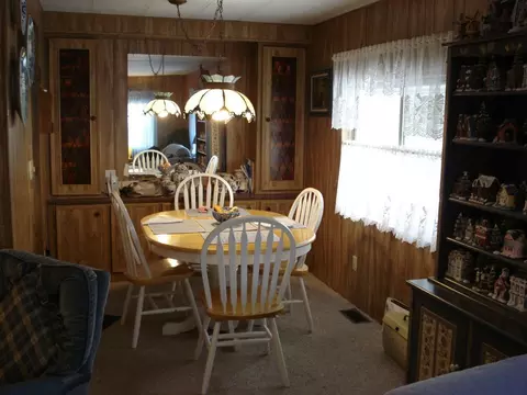 1045 Shawnee Trl, Redding, CA 96003 photo 3