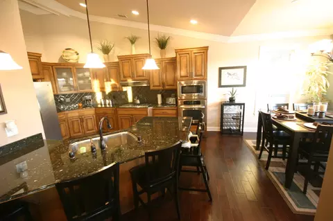 3335 Laver St, Redding, CA 96002 photo 6