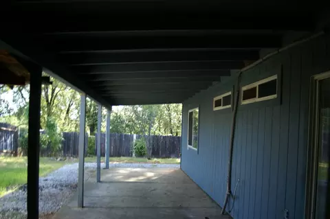 1437 Murieta Loop, Redding, CA 96002 photo 12
