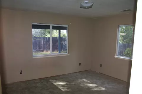 1437 Murieta Loop, Redding, CA 96002 photo 9