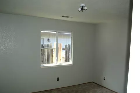 1437 Murieta Loop, Redding, CA 96002 photo 7
