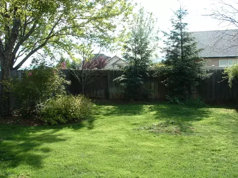 524 Chancellor, Redding, CA 96003 photo 24