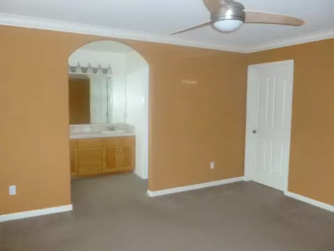 4096 Sunglow Dr, Redding, CA 96001 photo 4