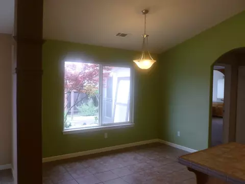 4096 Sunglow Dr, Redding, CA 96001 photo 9