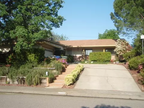 1840 Wisconsin Ave, Redding, CA 96001 photo 1