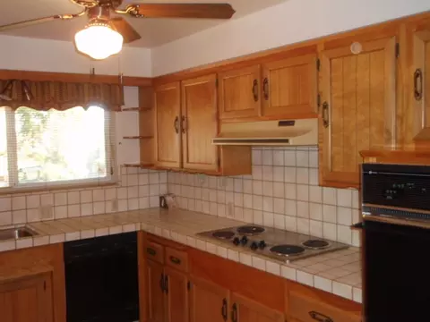 1840 Wisconsin Ave, Redding, CA 96001 photo 3
