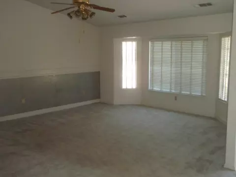 1439 Marigold Way, Redding, CA 96003 photo 7
