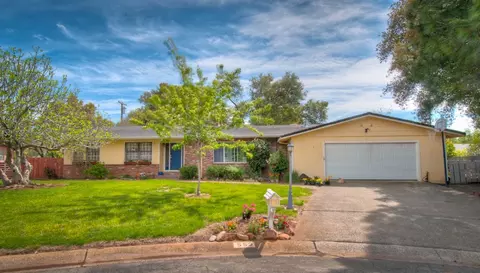 553 Gary Ct, Redding, CA 96002 photo 1
