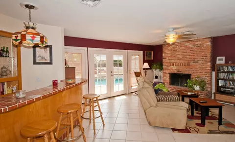 553 Gary Ct, Redding, CA 96002 photo 9