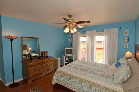 553 Gary Ct, Redding, CA 96002 photo 13