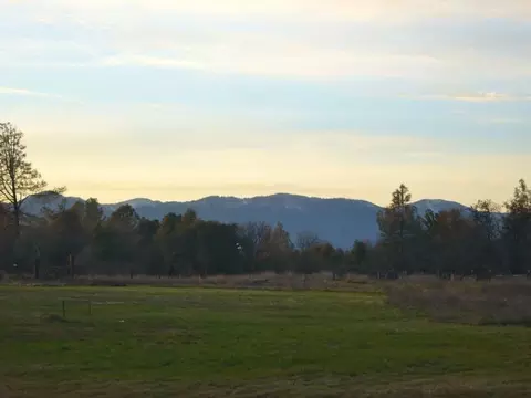 11464 Stillwater Way, Redding, CA 96003 photo 3