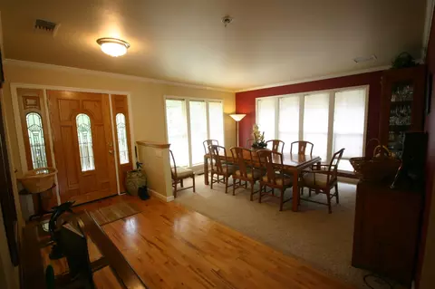 10022 Chateau Woods Dr, Redding, CA 96001 photo 11
