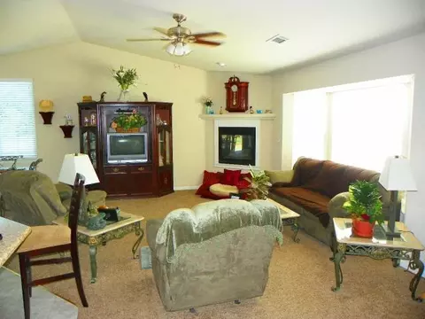 4721 Squirrel Run, Redding, CA 96002 photo 2