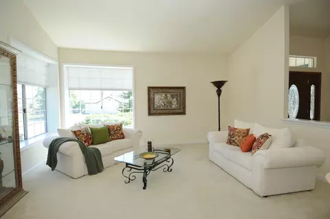 2224 Dartmouth Dr, Redding, CA 96001 photo 2