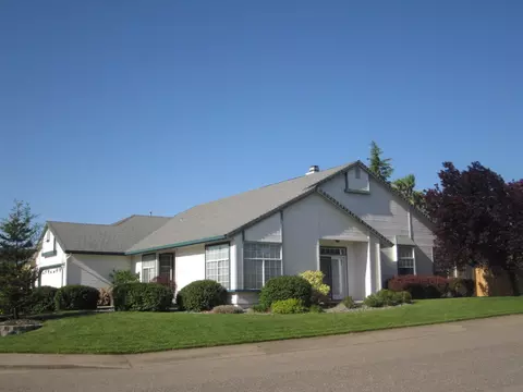 2224 Dartmouth Dr, Redding, CA 96001 photo 1