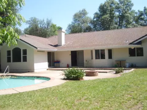 2420 Phil Ct, Redding, CA 96002 photo 9