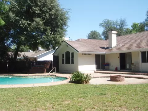 2420 Phil Ct, Redding, CA 96002 photo 7