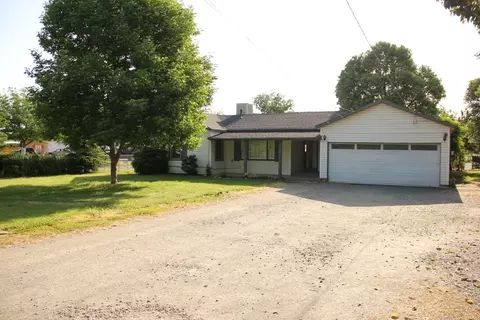 395 Chestnut Ave, Red Bluff, CA 96080 photo 1