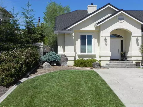 951 River Bend Rd, Redding, CA 96003 photo 2