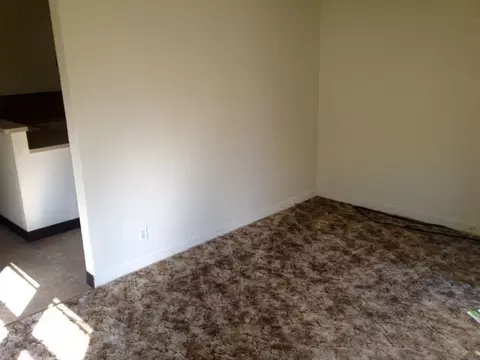 2146 Placer St, Redding, CA 96001 photo 2