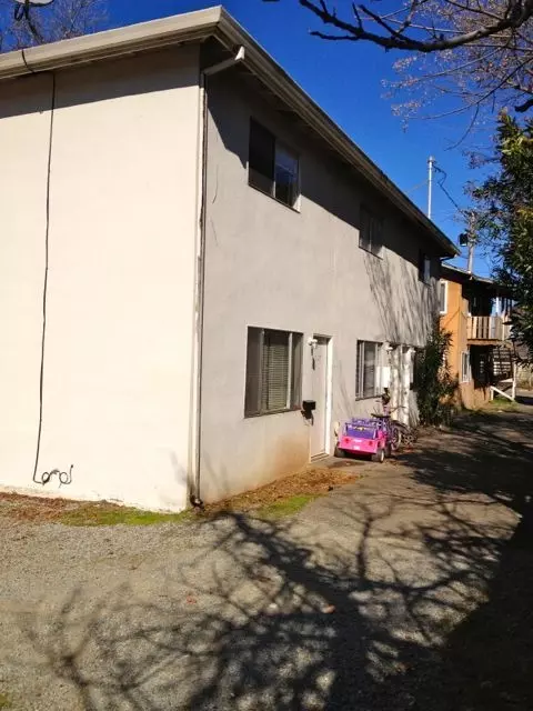 760 West St, Redding, CA 96001 photo 7