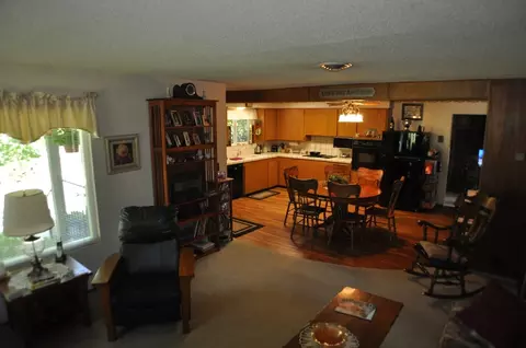 2096 Victor Ave, Redding, CA 96002 photo 10