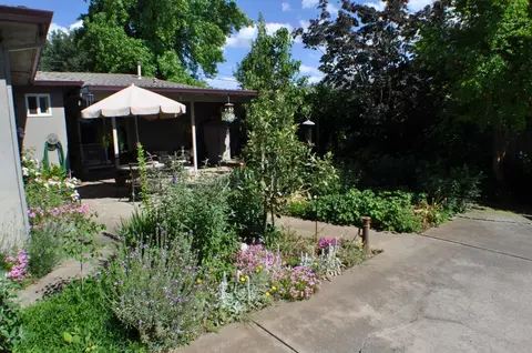 2096 Victor Ave, Redding, CA 96002 photo 4