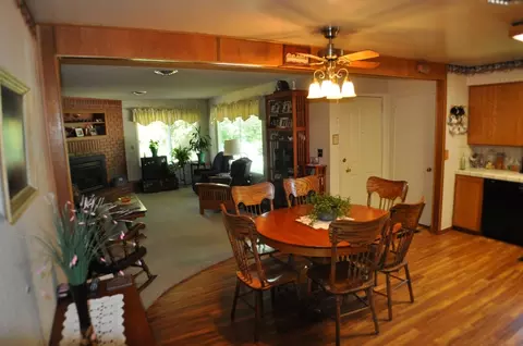2096 Victor Ave, Redding, CA 96002 photo 7