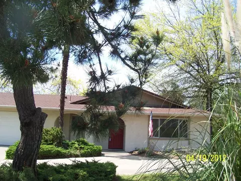 3400 Riverview Dr, Redding, CA 96001 photo 2