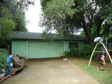 1850 Lindeena Ln, Redding, CA 96001 photo 2