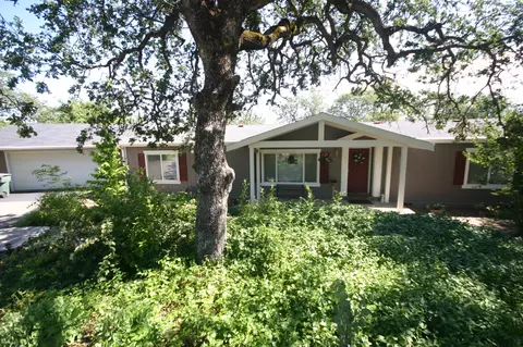 2435 Lincoln St, Redding, CA 96001 photo 1