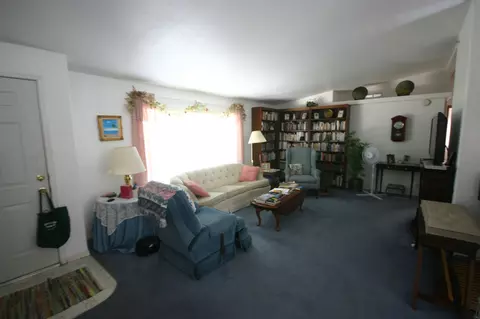 2435 Lincoln St, Redding, CA 96001 photo 6