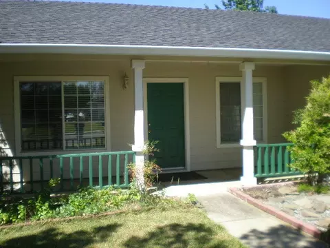 1387 Grouse Dr, Redding, CA 96003 photo 2
