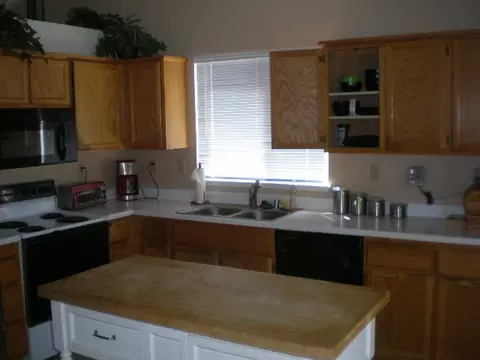 1387 Grouse Dr, Redding, CA 96003 photo 4