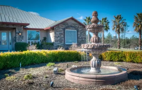 21065 Mars, Redding, CA 96003 photo 4