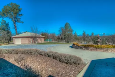 21065 Mars, Redding, CA 96003 photo 6
