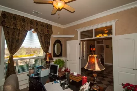 21065 Mars, Redding, CA 96003 photo 8
