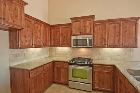 1494 Lear Way, Redding, CA 96001 photo 2