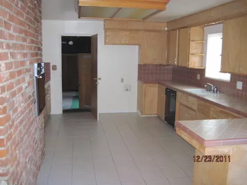 7063 River Dr, Redding, CA 96001 photo 3