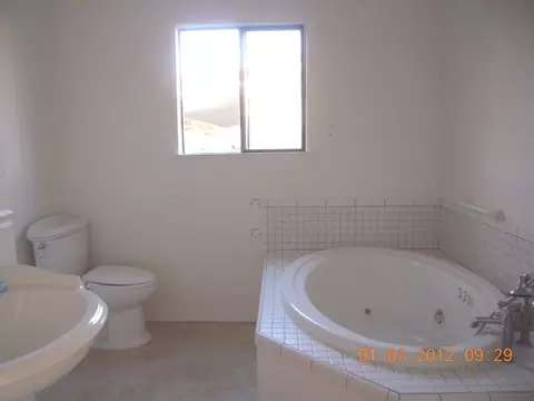 3325 Panorama Dr, Redding, CA 96003 photo 9