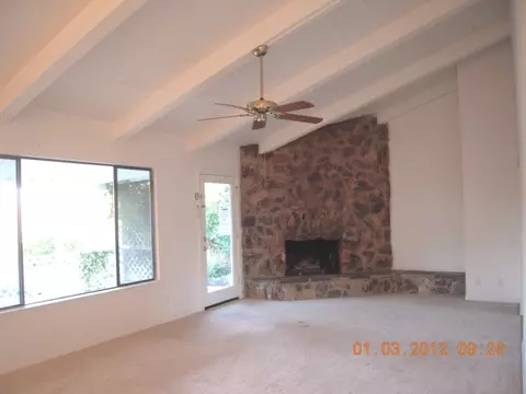 3325 Panorama Dr, Redding, CA 96003 photo 4