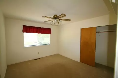 792 Blossom Ct, Redding, CA 96003 photo 11