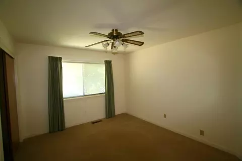 792 Blossom Ct, Redding, CA 96003 photo 10