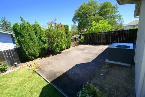 792 Blossom Ct, Redding, CA 96003 photo 22