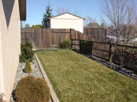 11375 Balboa Dr, Redding, CA 96003 photo 3