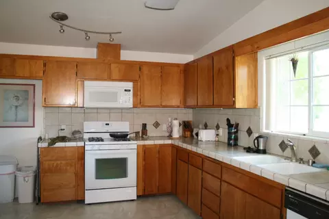 10828 Beaver, Oak Run, CA 96069 photo 22