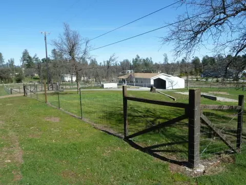 11951 Lewis, Redding, CA 96003 photo 31